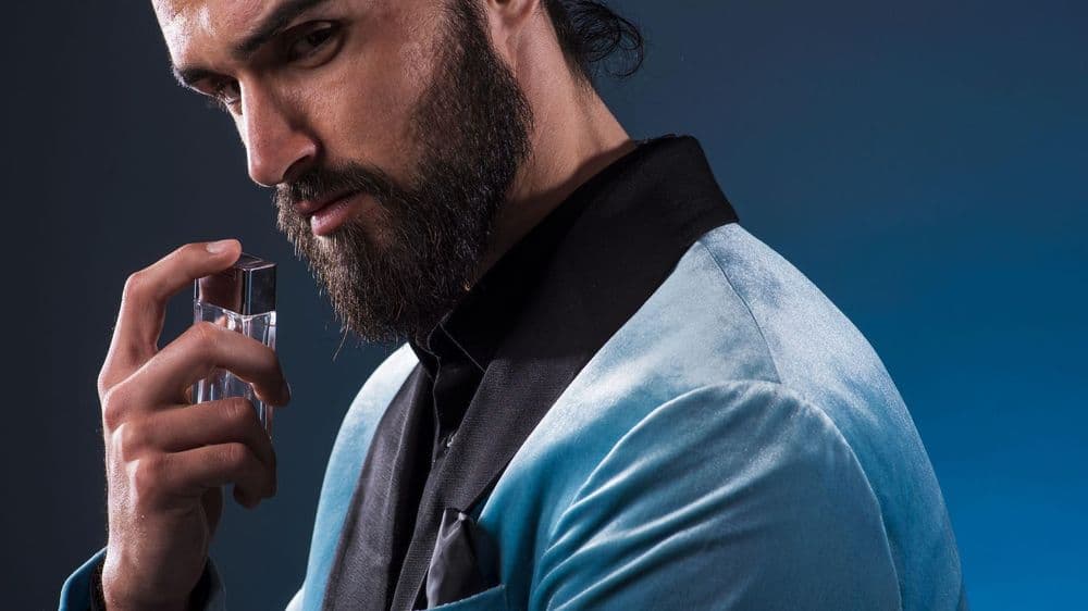 HOMBRE ELEGANTE 
